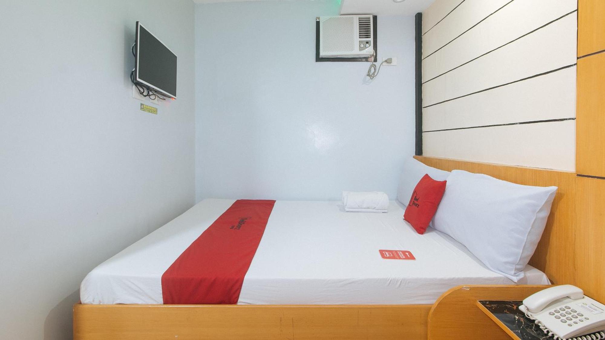 Reddoorz At Ranchotel Alabang Muntinlupa City Esterno foto