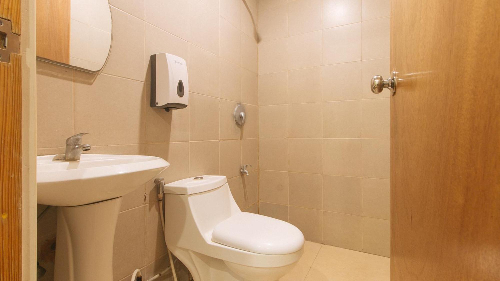 Reddoorz At Ranchotel Alabang Muntinlupa City Esterno foto