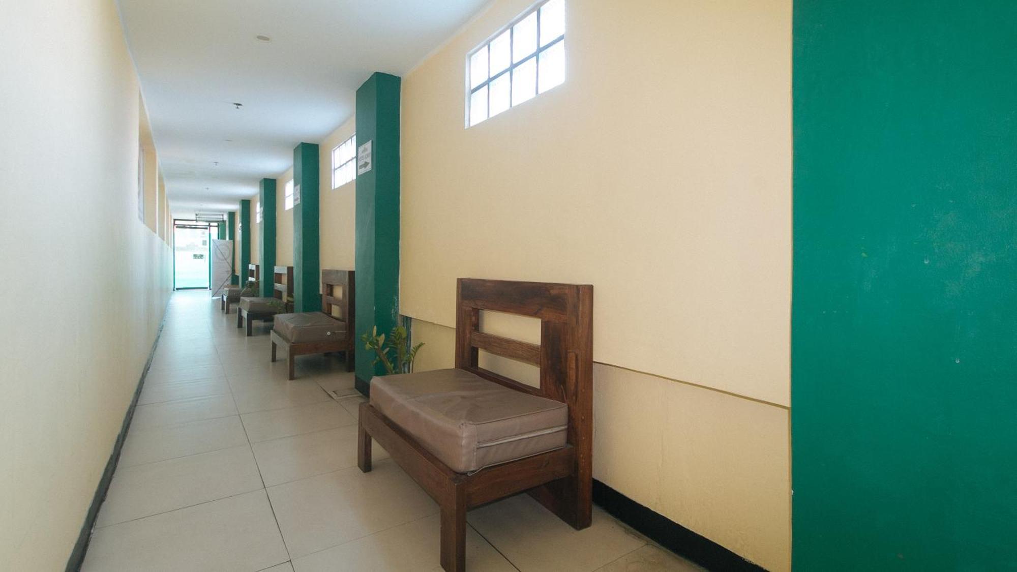 Reddoorz At Ranchotel Alabang Muntinlupa City Esterno foto